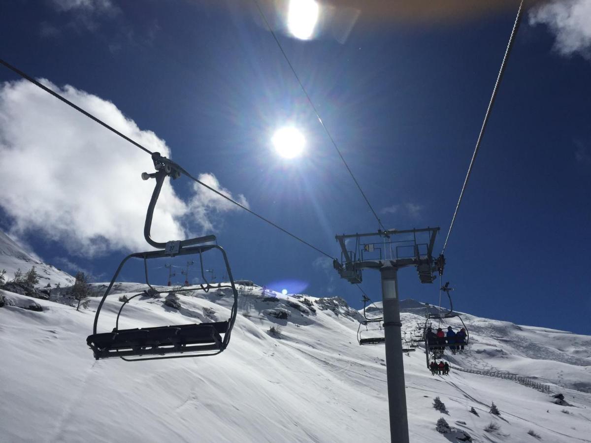 Penthouse Apartment 28m² in Avoriaz right next to 3 ski lifts, lake view Buitenkant foto