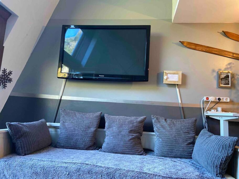 Penthouse Apartment 28m² in Avoriaz right next to 3 ski lifts, lake view Buitenkant foto